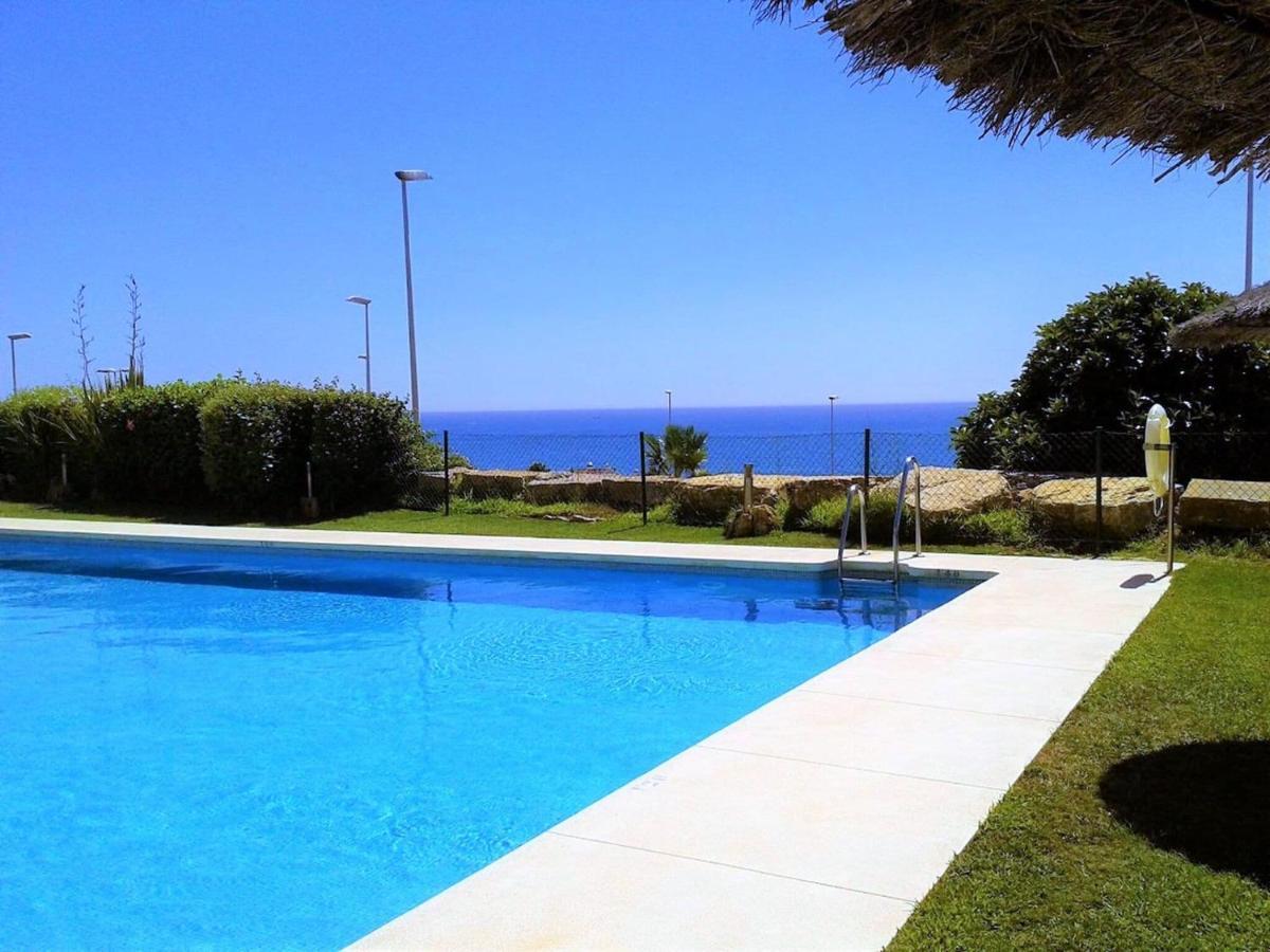 Belvilla By Oyo Camarate Golf Estepona Bagian luar foto